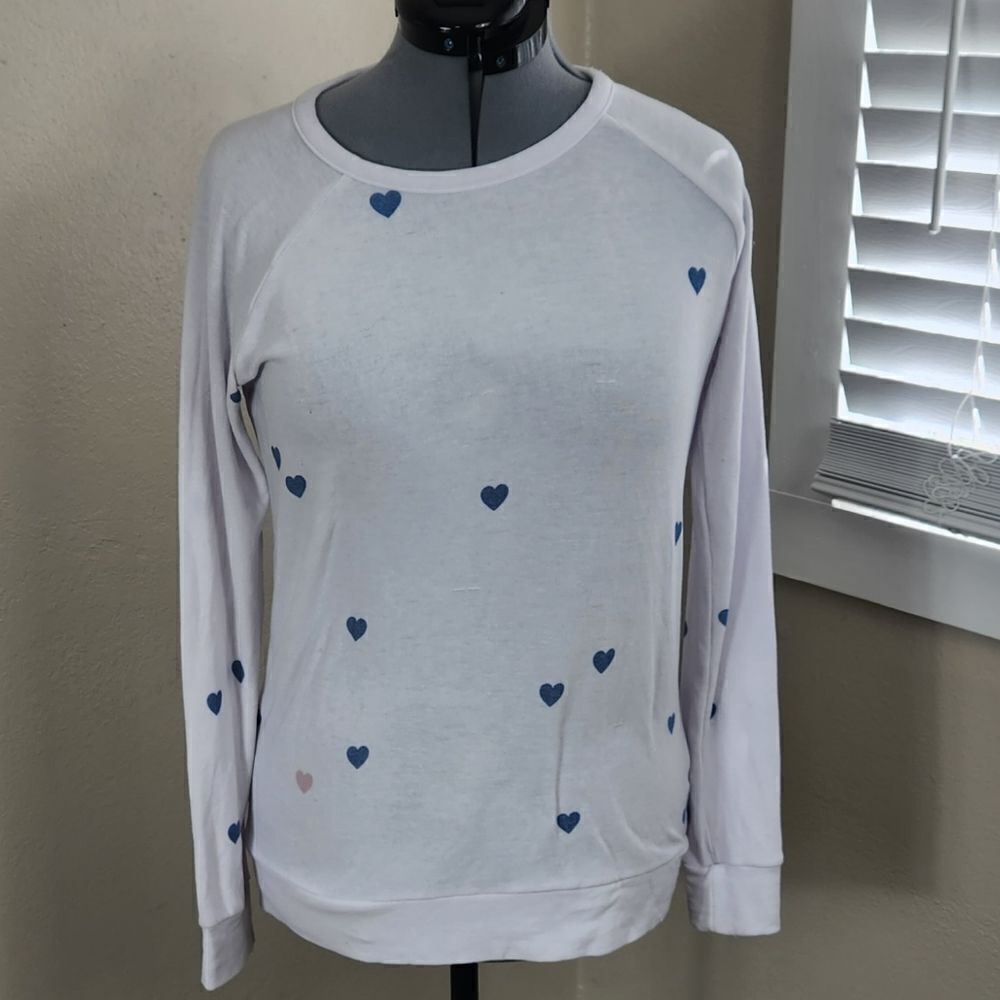 Chaser Hearts Sweater Size L NWT White Blue
